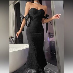 Elegant Black Mermaid Evening Dress